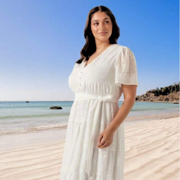 Forever New Curve White Zadie Flutter Sleeve Midi Dress in Size 18 - Picture 5 of 17